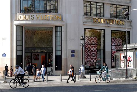 louis vuitton covid19|Thriving Louis Vuitton offsets drop in sales at luxury group LVMH.